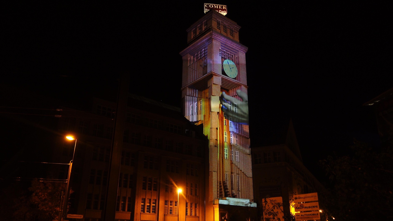 RE:SORB — the projected installation at Peter-Behrens-Bau, Berlin-Oberschöneweide 2017, view 1 of 2