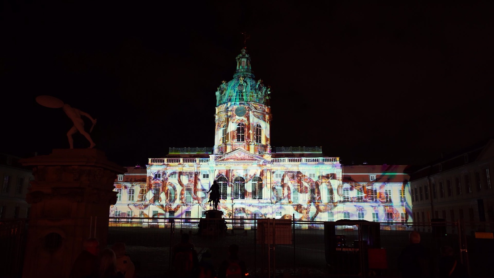 RE:SORB — the projection mapping on the façade at Charlottenburg Palace 2022, view 4 of 4