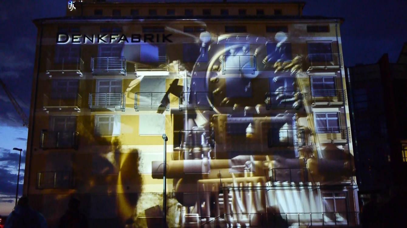 RE:SORB — the projection mapping on the façade at Denkfabrik, Wissenschaftshafen 2011, view 1 of 2