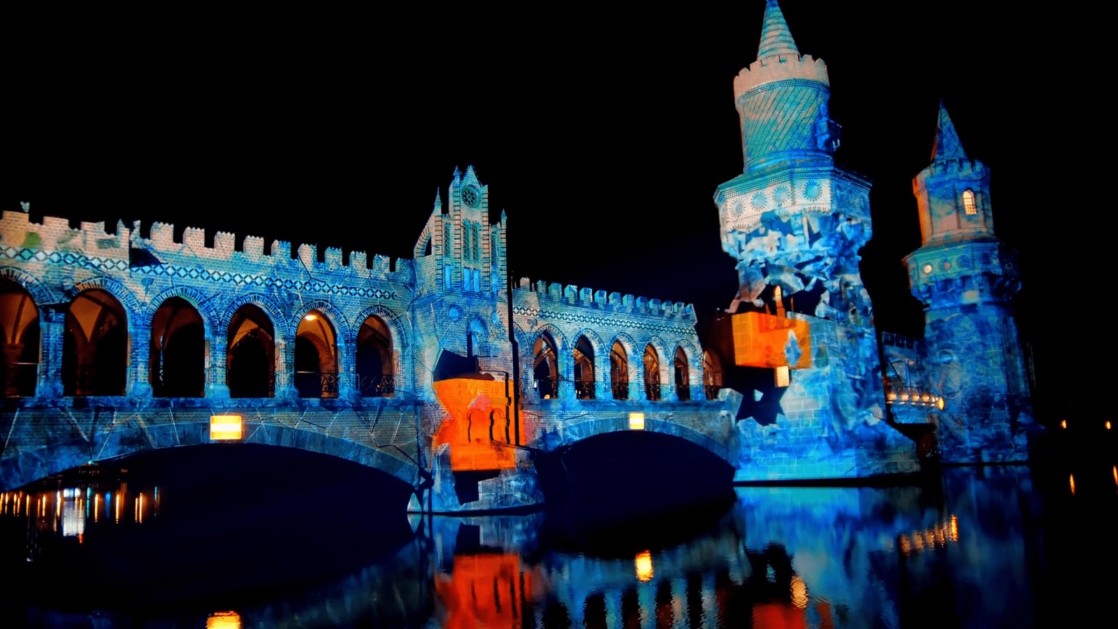 RE:SORB — the projection mapping on the façade at Oberbaumbrücke 2019