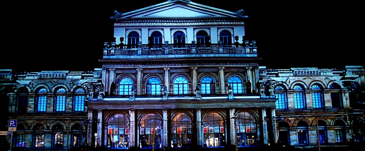RE:SORB — the projection mapping on the façade at Staatsoper Hannover 2018